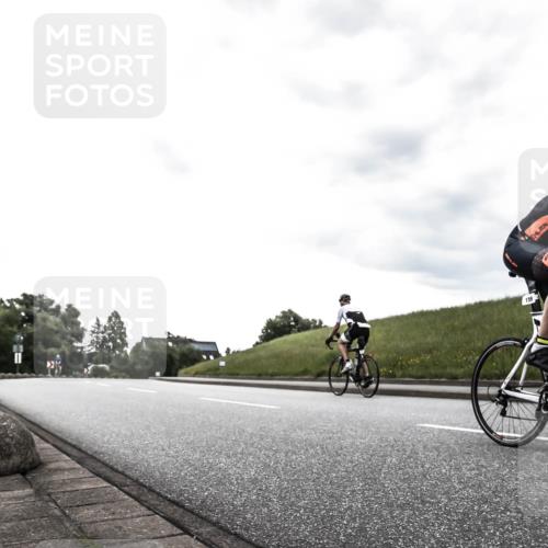 21.06.2026 - 29. Vierlanden-Triathlon H.Heesch http://msf.ph/oto/9903249 21.06.2026 10:05:55 Radfahren 159, 317 meine-sportfotos.de