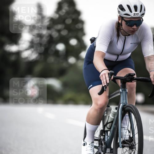 21.06.2026 - 29. Vierlanden-Triathlon H.Heesch http://msf.ph/oto/9903256 21.06.2026 10:08:48 Radfahren 30, 212, 269, 277 meine-sportfotos.de