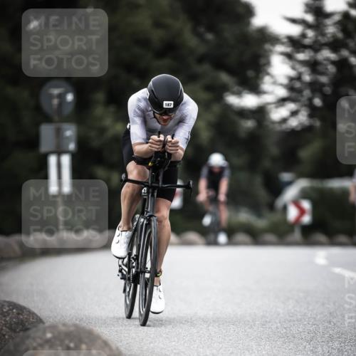 21.06.2026 - 29. Vierlanden-Triathlon H.Heesch http://msf.ph/oto/9903277 21.06.2026 10:09:18 Radfahren 25, 153, 187, 191, 303 meine-sportfotos.de
