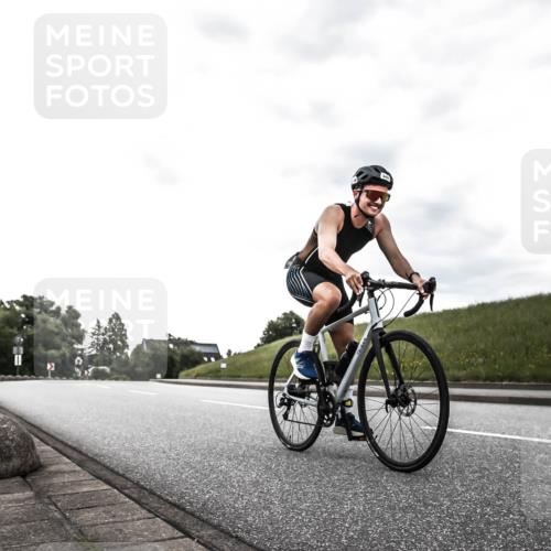 21.06.2026 - 29. Vierlanden-Triathlon H.Heesch http://msf.ph/oto/9903278 21.06.2026 10:06:45 Radfahren 306, 349, 361 meine-sportfotos.de