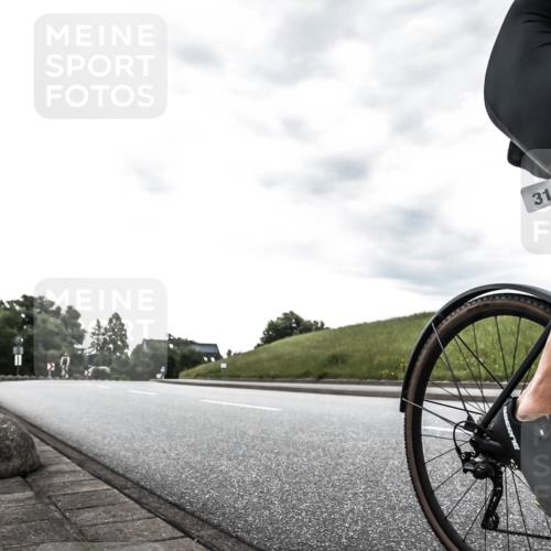 21.06.2026 - 29. Vierlanden-Triathlon H.Heesch http://msf.ph/oto/9903302 21.06.2026 10:07:36 Radfahren 316, 347 meine-sportfotos.de