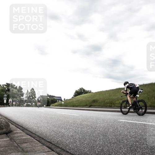 21.06.2026 - 29. Vierlanden-Triathlon H.Heesch http://msf.ph/oto/9903308 21.06.2026 10:07:49 Radfahren 50, 105, 111, 167, 231, 279 meine-sportfotos.de