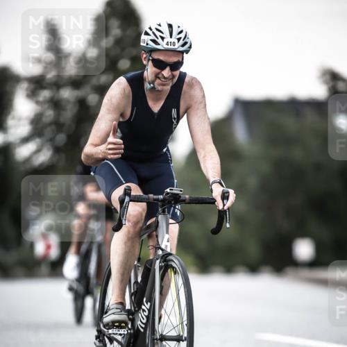 21.06.2026 - 29. Vierlanden-Triathlon H.Heesch http://msf.ph/oto/9903340 21.06.2026 10:15:57 Radfahren 132, 212, 410 meine-sportfotos.de