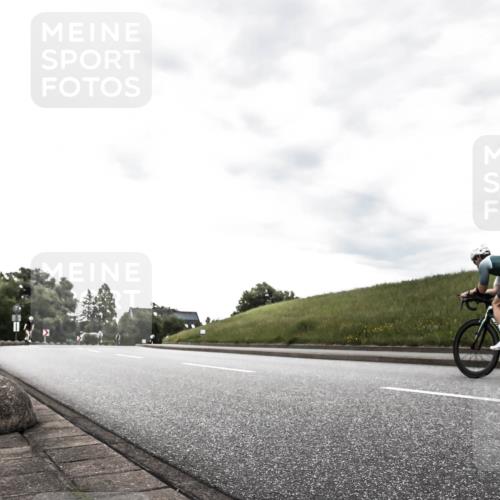 21.06.2026 - 29. Vierlanden-Triathlon H.Heesch http://msf.ph/oto/9903352 21.06.2026 10:08:04 Radfahren 7, 80, 305, 334 meine-sportfotos.de