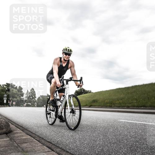 21.06.2026 - 29. Vierlanden-Triathlon H.Heesch http://msf.ph/oto/9903387 21.06.2026 10:08:33 Radfahren 67, 173, 358 meine-sportfotos.de
