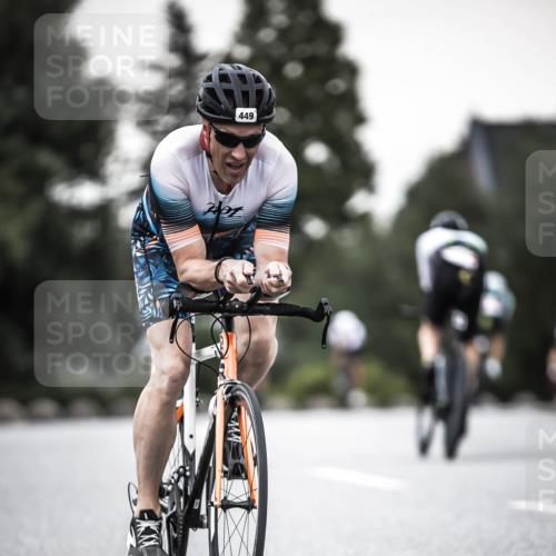 21.06.2026 - 29. Vierlanden-Triathlon H.Heesch http://msf.ph/oto/9903409 21.06.2026 10:15:40 Radfahren 98, 231, 397, 449, 467 meine-sportfotos.de
