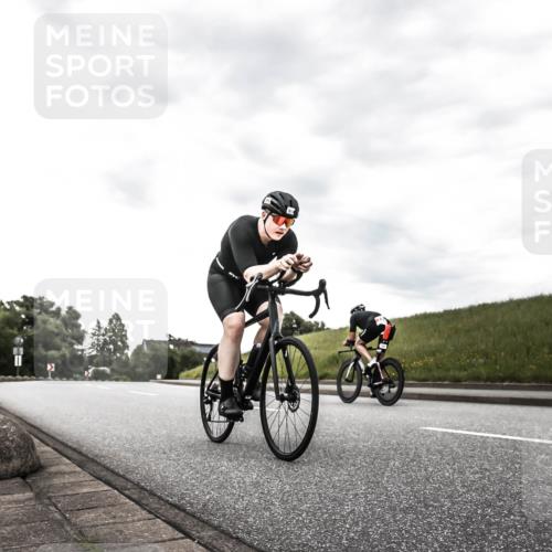 21.06.2026 - 29. Vierlanden-Triathlon H.Heesch http://msf.ph/oto/9903414 21.06.2026 10:09:06 Radfahren 313 meine-sportfotos.de