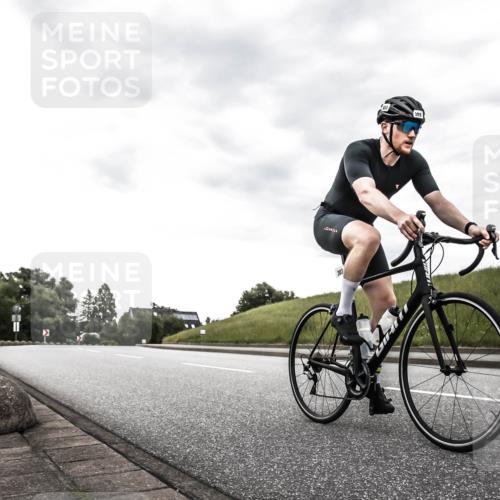21.06.2026 - 29. Vierlanden-Triathlon H.Heesch http://msf.ph/oto/9903434 21.06.2026 10:09:25 Radfahren 25, 153, 191, 303 meine-sportfotos.de