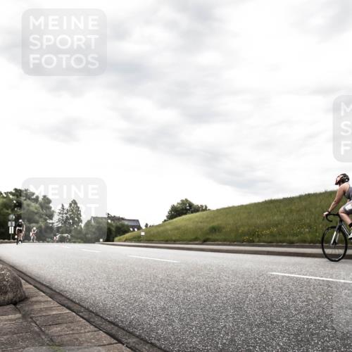 21.06.2026 - 29. Vierlanden-Triathlon H.Heesch http://msf.ph/oto/9903519 21.06.2026 10:11:36 Radfahren 198, 420, 437, 1353 meine-sportfotos.de