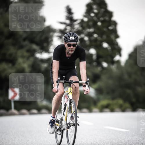 21.06.2026 - 29. Vierlanden-Triathlon H.Heesch http://msf.ph/oto/9903524 21.06.2026 10:16:35 Radfahren 32, 83, 101, 114, 392, 409, 417 meine-sportfotos.de