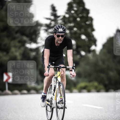 21.06.2026 - 29. Vierlanden-Triathlon H.Heesch http://msf.ph/oto/9903527 21.06.2026 10:16:35 Radfahren 32, 83, 101, 114, 392, 409, 417 meine-sportfotos.de