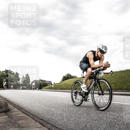 21.06.2026 - 29. Vierlanden-Triathlon H.Heesch http://msf.ph/oto/9903529 21.06.2026 10:11:39 Radfahren 179, 198, 420, 437, 1353 meine-sportfotos.de