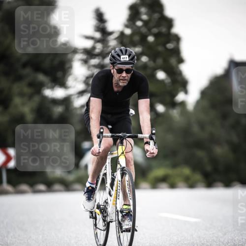 21.06.2026 - 29. Vierlanden-Triathlon H.Heesch http://msf.ph/oto/9903530 21.06.2026 10:16:35 Radfahren 32, 83, 101, 114, 392, 409, 417 meine-sportfotos.de