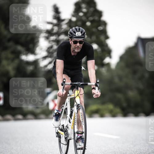 21.06.2026 - 29. Vierlanden-Triathlon H.Heesch http://msf.ph/oto/9903533 21.06.2026 10:16:35 Radfahren 32, 83, 101, 114, 392, 409, 417 meine-sportfotos.de