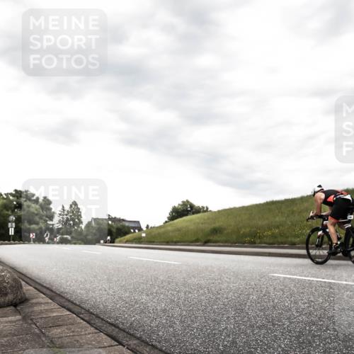 21.06.2026 - 29. Vierlanden-Triathlon H.Heesch http://msf.ph/oto/9903538 21.06.2026 10:11:45 Radfahren 100, 179 meine-sportfotos.de