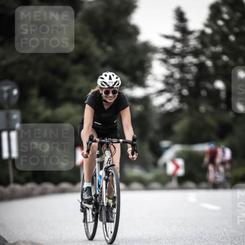 21.06.2026 - 29. Vierlanden-Triathlon H.Heesch http://msf.ph/oto/9903564 21.06.2026 10:16:26 Radfahren 83, 249, 392, 409, 468, 473 meine-sportfotos.de