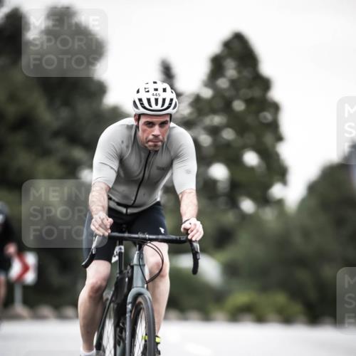 21.06.2026 - 29. Vierlanden-Triathlon H.Heesch http://msf.ph/oto/9903569 21.06.2026 10:17:33 Radfahren 77, 107, 116, 210, 211, 419, 445, 452 meine-sportfotos.de