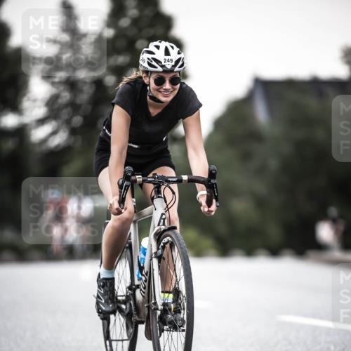 21.06.2026 - 29. Vierlanden-Triathlon H.Heesch http://msf.ph/oto/9903596 21.06.2026 10:16:27 Radfahren 83, 249, 392, 409, 473 meine-sportfotos.de