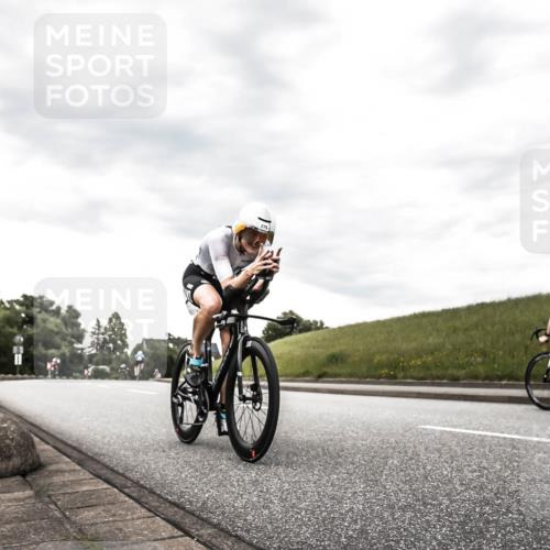 21.06.2026 - 29. Vierlanden-Triathlon H.Heesch http://msf.ph/oto/9903597 21.06.2026 10:13:14 Radfahren 36, 60, 126, 275 meine-sportfotos.de