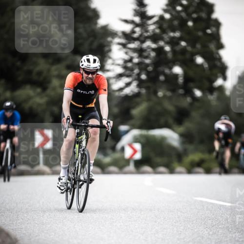 21.06.2026 - 29. Vierlanden-Triathlon H.Heesch http://msf.ph/oto/9903613 21.06.2026 10:17:48 Radfahren 3, 63, 428, 458, 471 meine-sportfotos.de
