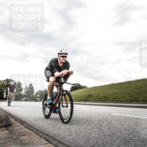 21.06.2026 - 29. Vierlanden-Triathlon H.Heesch http://msf.ph/oto/9903615 21.06.2026 10:13:20 Radfahren 60, 126, 395, 431 meine-sportfotos.de