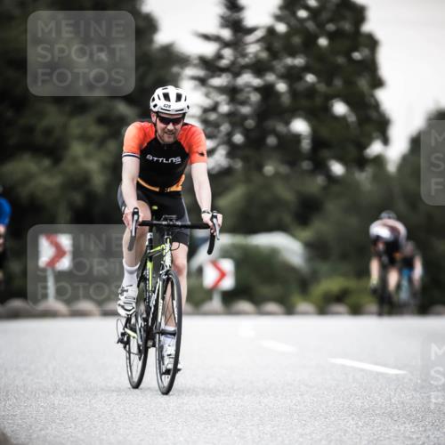 21.06.2026 - 29. Vierlanden-Triathlon H.Heesch http://msf.ph/oto/9903623 21.06.2026 10:17:48 Radfahren 3, 63, 428, 458, 471 meine-sportfotos.de