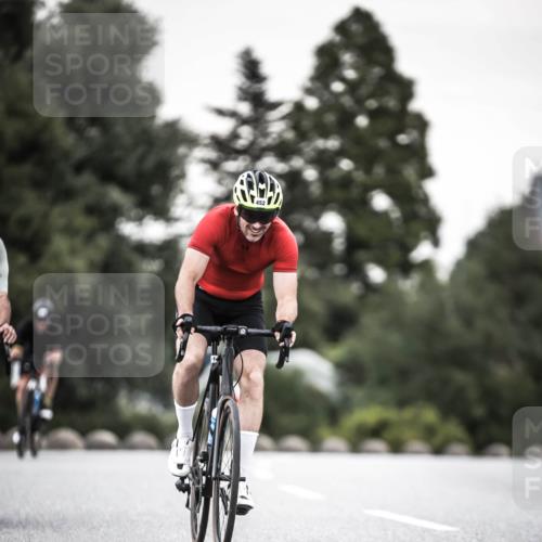 21.06.2026 - 29. Vierlanden-Triathlon H.Heesch http://msf.ph/oto/9903624 21.06.2026 10:17:32 Radfahren 77, 107, 116, 210, 211, 419, 445, 452 meine-sportfotos.de