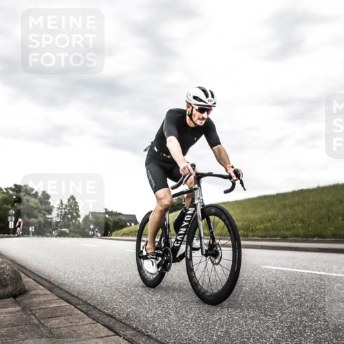 21.06.2026 - 29. Vierlanden-Triathlon H.Heesch http://msf.ph/oto/9903629 21.06.2026 10:13:21 Radfahren 126, 395, 431 meine-sportfotos.de