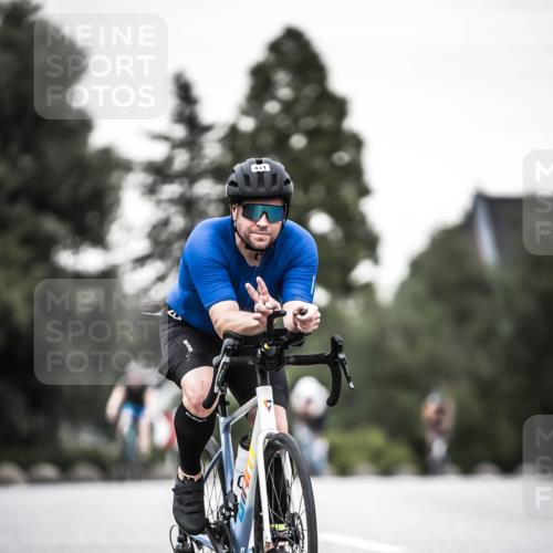 21.06.2026 - 29. Vierlanden-Triathlon H.Heesch http://msf.ph/oto/9903641 21.06.2026 10:17:51 Radfahren 3, 422, 428, 444, 471 meine-sportfotos.de