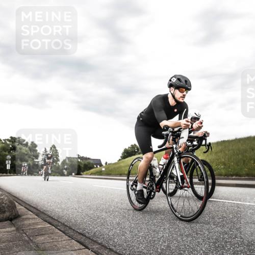 21.06.2026 - 29. Vierlanden-Triathlon H.Heesch http://msf.ph/oto/9903645 21.06.2026 10:13:28 Radfahren 9, 26, 75, 90, 276 meine-sportfotos.de