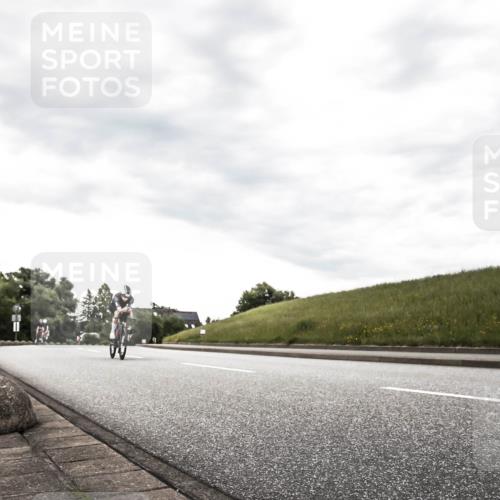 21.06.2026 - 29. Vierlanden-Triathlon H.Heesch http://msf.ph/oto/9903655 21.06.2026 10:13:28 Radfahren 9, 26, 75, 90, 276 meine-sportfotos.de