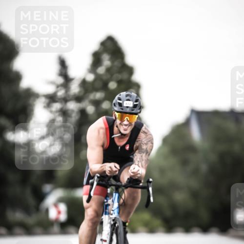21.06.2026 - 29. Vierlanden-Triathlon H.Heesch http://msf.ph/oto/9903656 21.06.2026 10:17:58 Radfahren 3, 64, 422, 444, 474, 477 meine-sportfotos.de