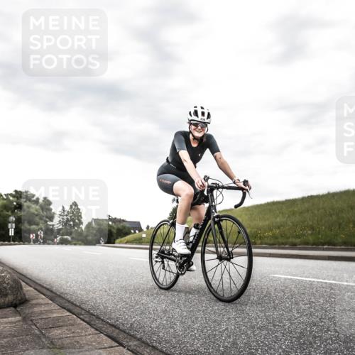 21.06.2026 - 29. Vierlanden-Triathlon H.Heesch http://msf.ph/oto/9903661 21.06.2026 10:13:33 Radfahren 75, 236 meine-sportfotos.de