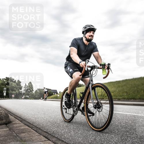 21.06.2026 - 29. Vierlanden-Triathlon H.Heesch http://msf.ph/oto/9903673 21.06.2026 10:13:58 Radfahren 330 meine-sportfotos.de