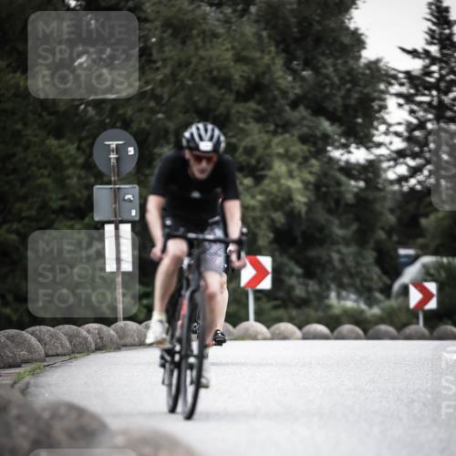 21.06.2026 - 29. Vierlanden-Triathlon H.Heesch http://msf.ph/oto/9903684 21.06.2026 10:17:42 Radfahren 63, 428, 458, 475 meine-sportfotos.de