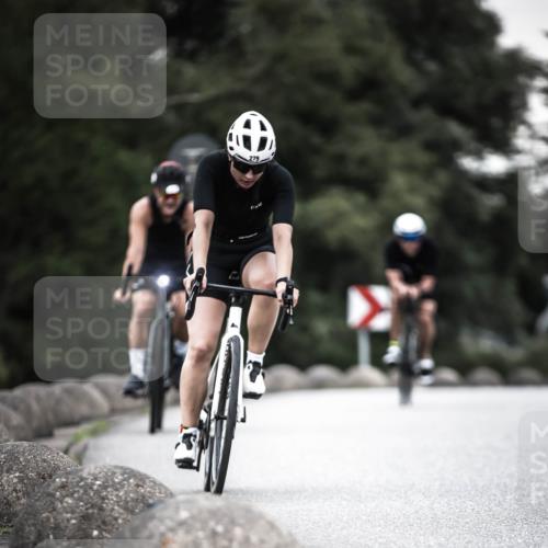 21.06.2026 - 29. Vierlanden-Triathlon H.Heesch http://msf.ph/oto/9903688 21.06.2026 10:18:15 Radfahren 105, 124, 279 meine-sportfotos.de