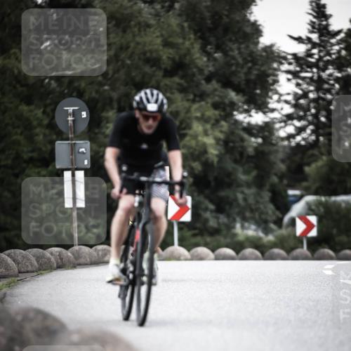 21.06.2026 - 29. Vierlanden-Triathlon H.Heesch http://msf.ph/oto/9903690 21.06.2026 10:17:43 Radfahren 63, 428, 458, 471, 475 meine-sportfotos.de