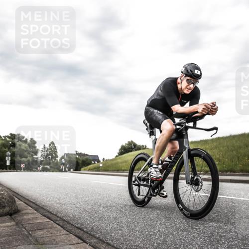 21.06.2026 - 29. Vierlanden-Triathlon H.Heesch http://msf.ph/oto/9903707 21.06.2026 10:14:25 Radfahren 5 meine-sportfotos.de