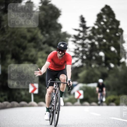 21.06.2026 - 29. Vierlanden-Triathlon H.Heesch http://msf.ph/oto/9903719 21.06.2026 10:18:32 Radfahren 87, 121, 393, 442, 446 meine-sportfotos.de
