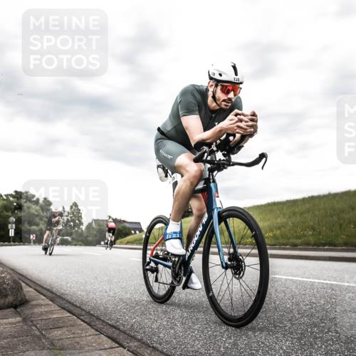 21.06.2026 - 29. Vierlanden-Triathlon H.Heesch http://msf.ph/oto/9903726 21.06.2026 10:14:59 Radfahren 71, 135, 200, 216 meine-sportfotos.de
