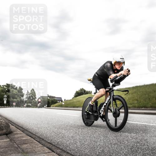 21.06.2026 - 29. Vierlanden-Triathlon H.Heesch http://msf.ph/oto/9903729 21.06.2026 10:14:59 Radfahren 71, 135, 200, 216 meine-sportfotos.de