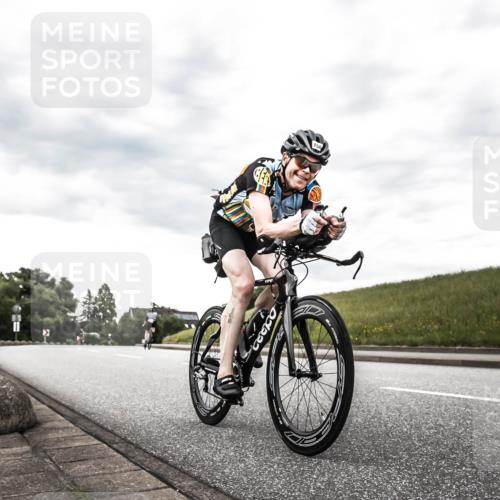 21.06.2026 - 29. Vierlanden-Triathlon H.Heesch http://msf.ph/oto/9903746 21.06.2026 10:15:11 Radfahren 23, 129, 156, 424 meine-sportfotos.de