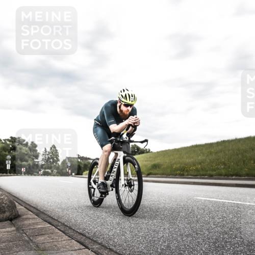 21.06.2026 - 29. Vierlanden-Triathlon H.Heesch http://msf.ph/oto/9903755 21.06.2026 10:15:18 Radfahren 23, 33, 111 meine-sportfotos.de