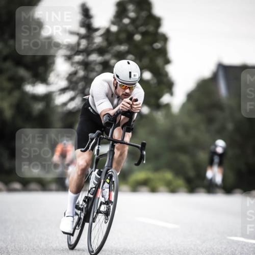 21.06.2026 - 29. Vierlanden-Triathlon H.Heesch http://msf.ph/oto/9903778 21.06.2026 10:18:56 Radfahren 81, 164, 283 meine-sportfotos.de