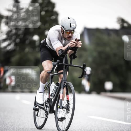 21.06.2026 - 29. Vierlanden-Triathlon H.Heesch http://msf.ph/oto/9903788 21.06.2026 10:18:57 Radfahren 81, 164, 283 meine-sportfotos.de