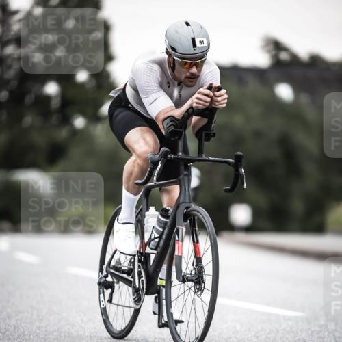 21.06.2026 - 29. Vierlanden-Triathlon H.Heesch http://msf.ph/oto/9903794 21.06.2026 10:18:57 Radfahren 81, 164, 283 meine-sportfotos.de