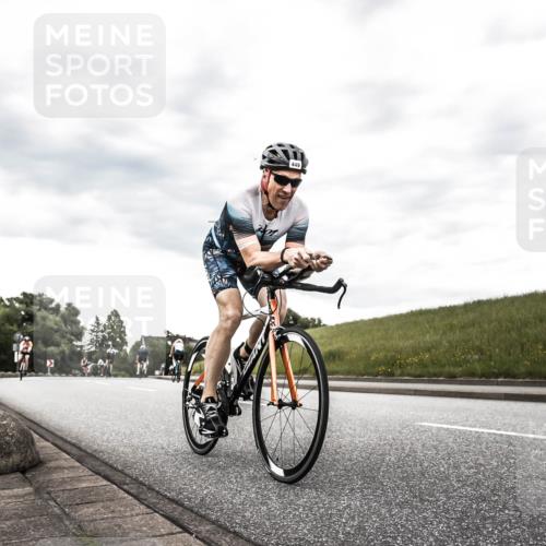 21.06.2026 - 29. Vierlanden-Triathlon H.Heesch http://msf.ph/oto/9903799 21.06.2026 10:15:41 Radfahren 231, 449, 467 meine-sportfotos.de