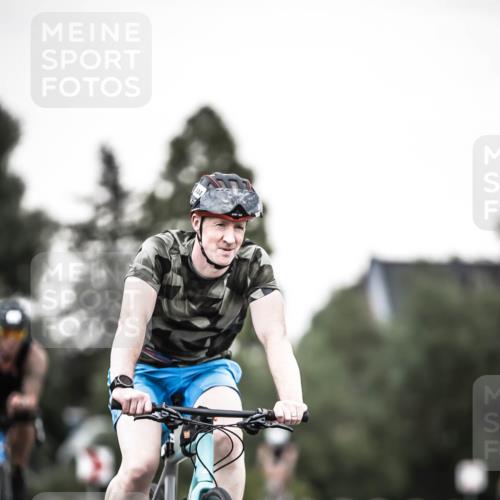 21.06.2026 - 29. Vierlanden-Triathlon H.Heesch http://msf.ph/oto/9903804 21.06.2026 10:17:57 Radfahren 3, 64, 422, 444, 474, 477 meine-sportfotos.de