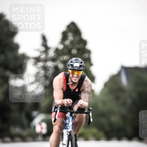 21.06.2026 - 29. Vierlanden-Triathlon H.Heesch http://msf.ph/oto/9903814 21.06.2026 10:17:58 Radfahren 3, 64, 422, 444, 474, 477 meine-sportfotos.de