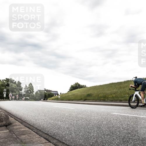 21.06.2026 - 29. Vierlanden-Triathlon H.Heesch http://msf.ph/oto/9903838 21.06.2026 10:16:09 Radfahren 30, 50, 443 meine-sportfotos.de
